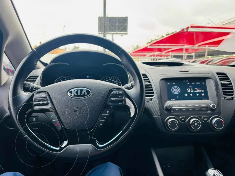 kia forte-sedan