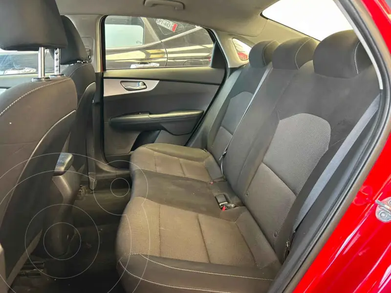 kia forte-sedan