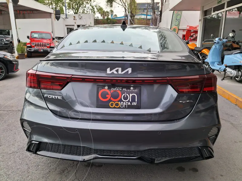 kia forte-sedan