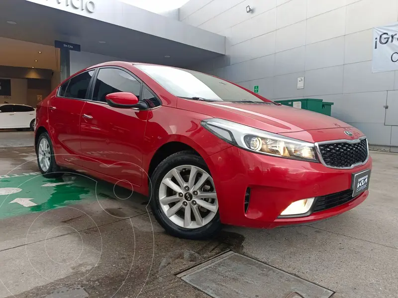 Foto Kia Forte Sedan LX usado (2018) color Rojo precio $210,000