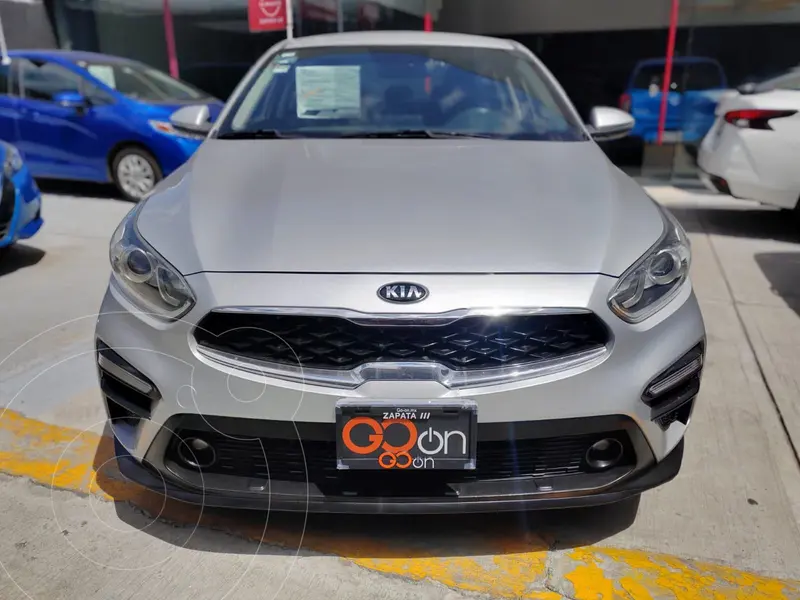 Foto Kia Forte Sedan EX Aut usado (2019) color plateado financiado en mensualidades(enganche $73,575 mensualidades desde $5,626)