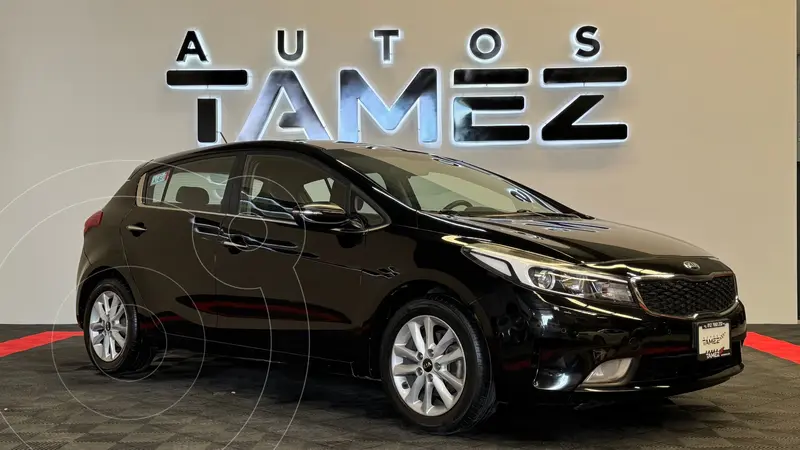 Foto Kia Forte Sedan EX usado (2018) color Negro precio $226,000