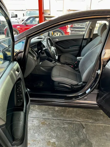 kia forte-sedan