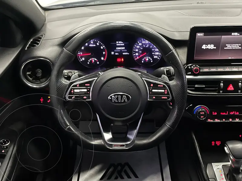 kia forte-sedan