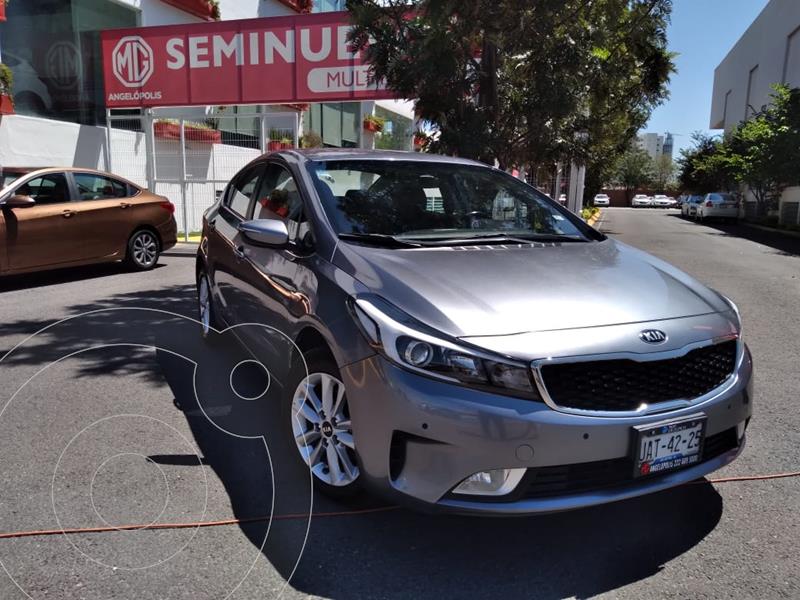 Foto Kia Forte Sedan EX usado (2017) color Gris precio $215,000