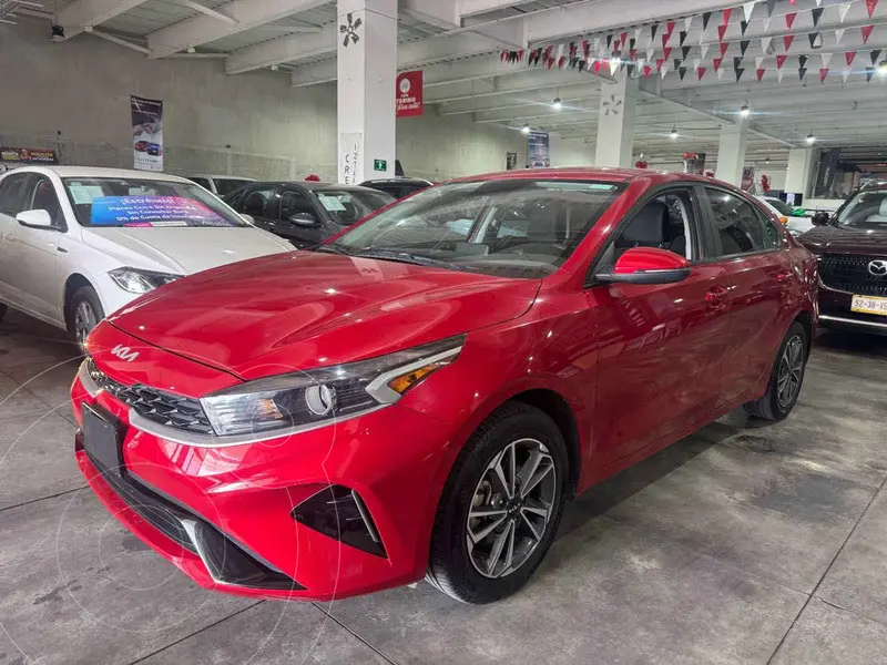 Foto Kia Forte Sedan 2.0L LX Aut usado (2022) color Rojo financiado en mensualidades(enganche $78,453 mensualidades desde $6,002)