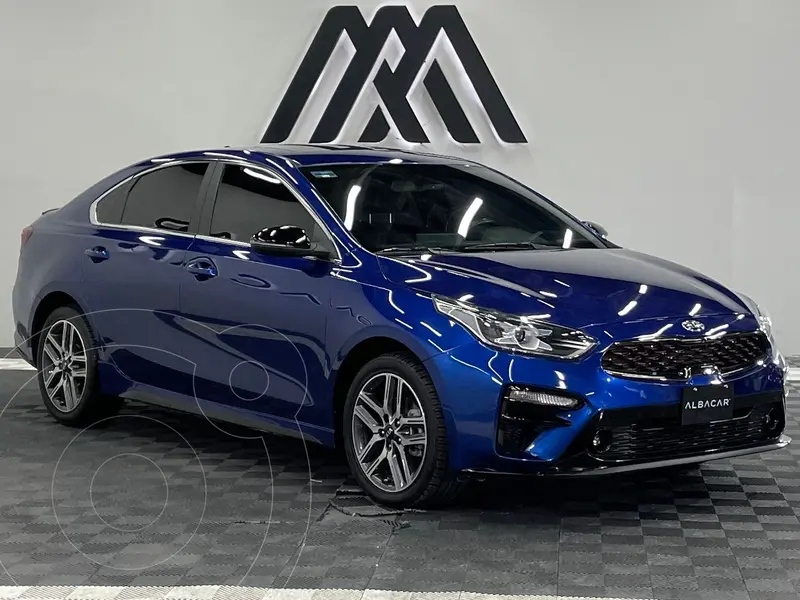 Foto Kia Forte Sedan GT Line usado (2021) color Azul precio $289,999