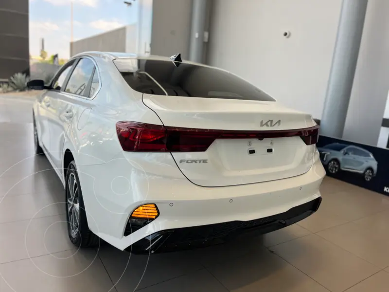 kia forte-sedan