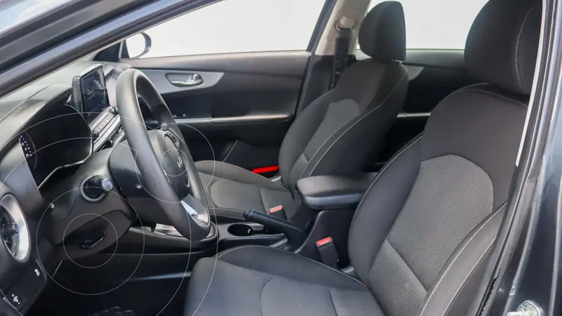 kia forte-sedan