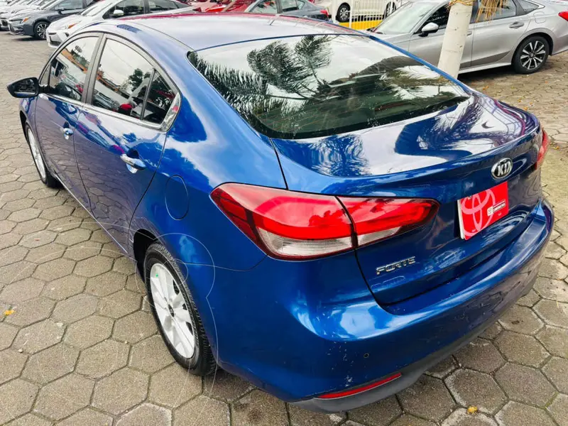 kia forte-sedan