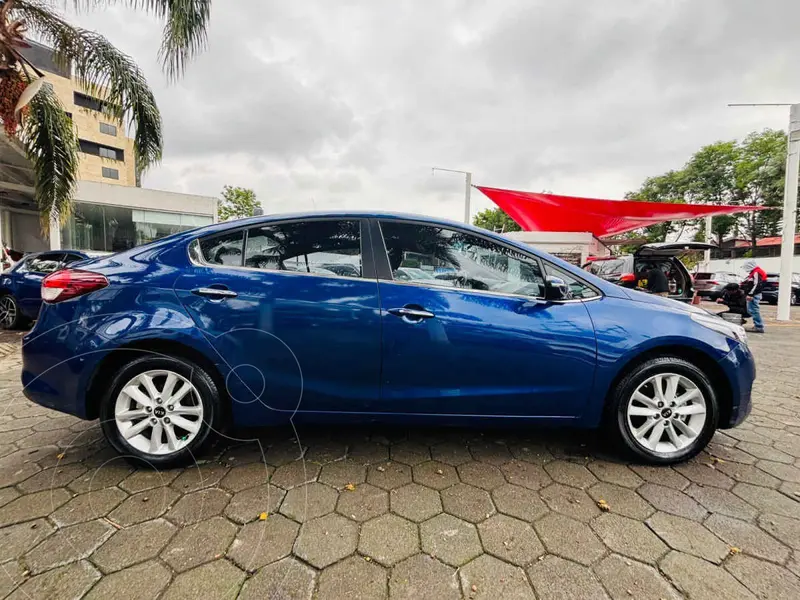 kia forte-sedan