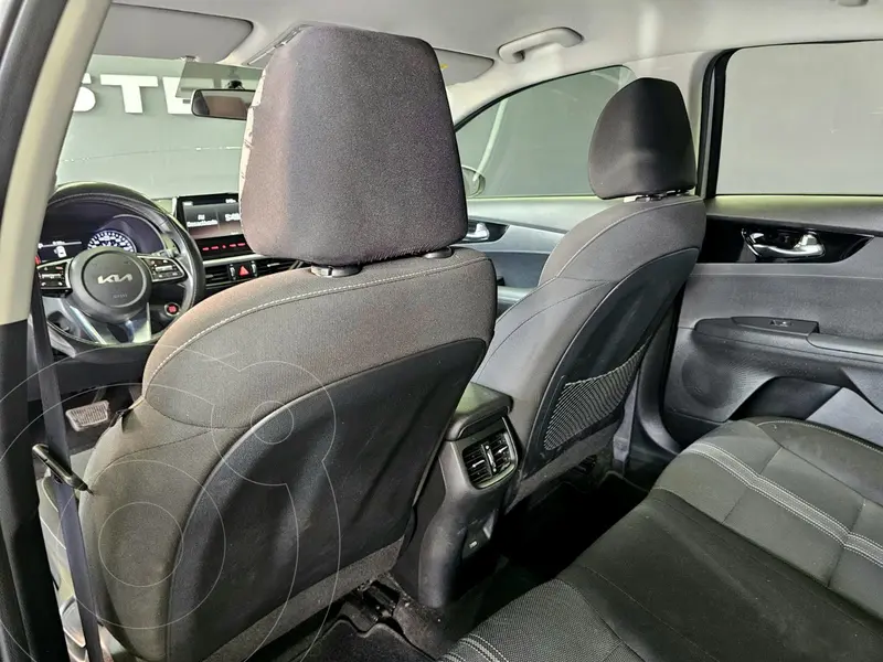 kia forte-sedan