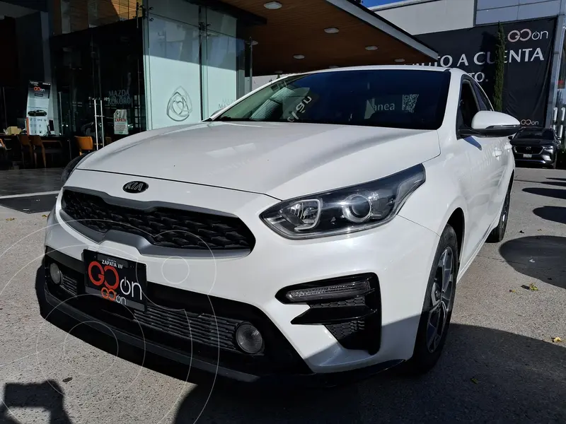 Foto Kia Forte Sedan LX Aut usado (2021) color Blanco financiado en mensualidades(enganche $66,762 mensualidades desde $5,105)