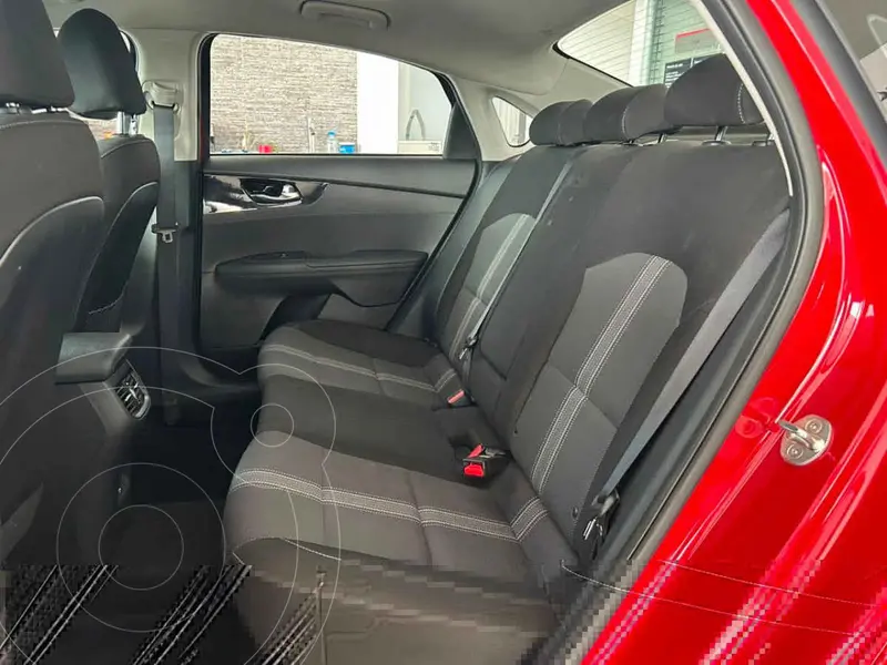kia forte-sedan
