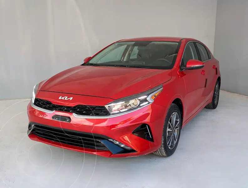 Foto Kia Forte Sedan 2.0L EX Aut usado (2024) color Rojo precio $349,000