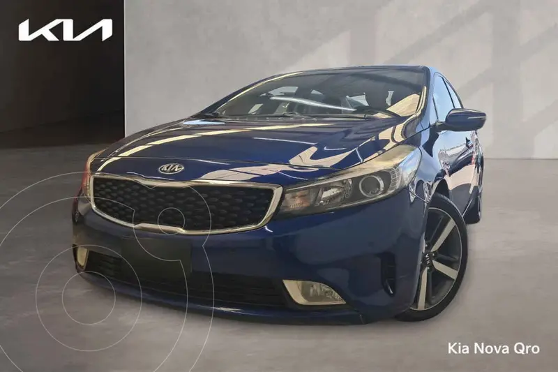 Foto Kia Forte Sedan SX Aut usado (2018) color Azul precio $240,000