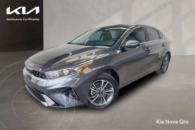 Foto Kia Forte Sedan 2.0L EX Aut usado (2024) color Gris precio $405,000