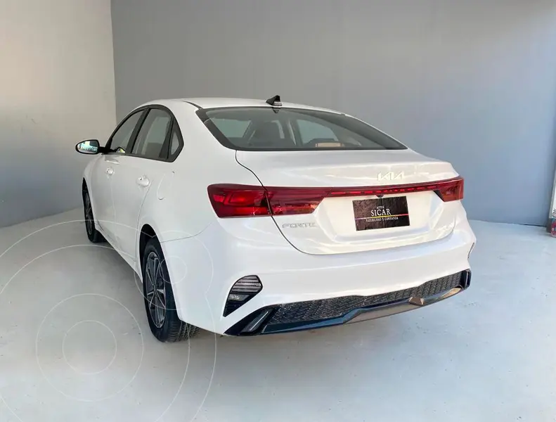 kia forte-sedan
