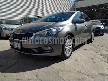 foto Kia Forte EX Aut usado (2016) color Gris precio $199,000