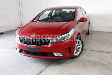 Foto venta Auto usado Kia Forte EX (2018) color Rojo precio $257,000