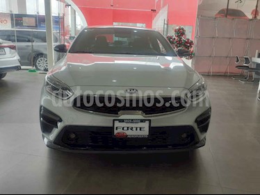 Foto venta Auto usado Kia Forte GT Aut Doble Embrague (2020) color Plata precio $410,000