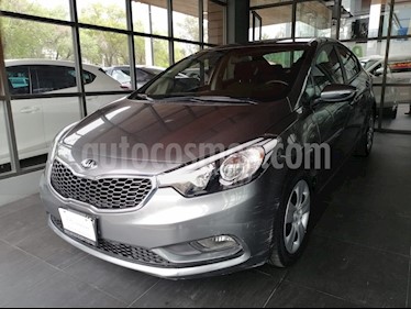 foto Kia Forte LX Aut usado (2016) color Gris precio $171,000