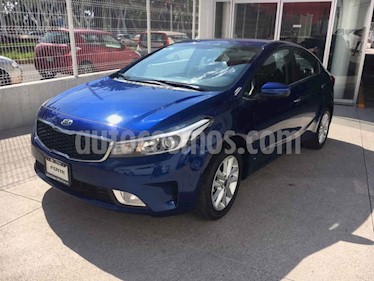 Foto venta Auto usado Kia Forte LX (2018) color Azul precio $280,000