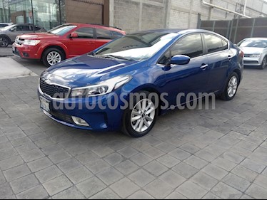 foto Kia Forte LX usado (2018) color Azul precio $245,000
