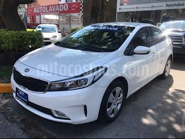 Foto venta Auto usado Kia Forte LX (2017) color Blanco precio $205,000