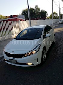 foto Kia Forte LX usado (2017) color Blanco Perla precio $189,000