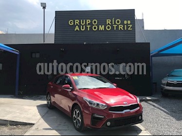 Kia Forte LX usado (2019) color Rojo precio $263,000
