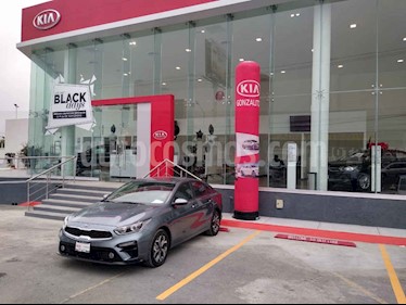 Foto Kia Forte LX usado (2020) color Gris precio $300,000