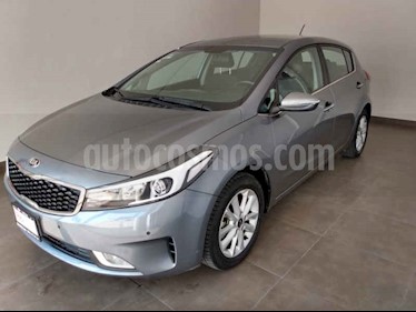 Kia Forte HB SX usado (2018) color Gris precio $255,000