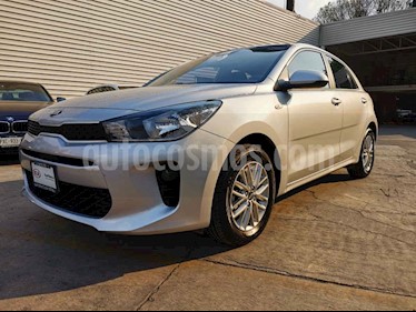 Kia Forte LX usado (2019) color Plata precio $219,000