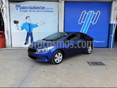 Kia Forte L Aut usado (2018) color Azul precio $88,000