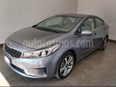 Kia Forte SX Aut usado (2017) color Gris precio $245,000
