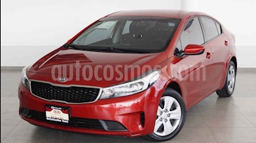 foto Kia Forte L usado (2017) color Rojo precio $199,000