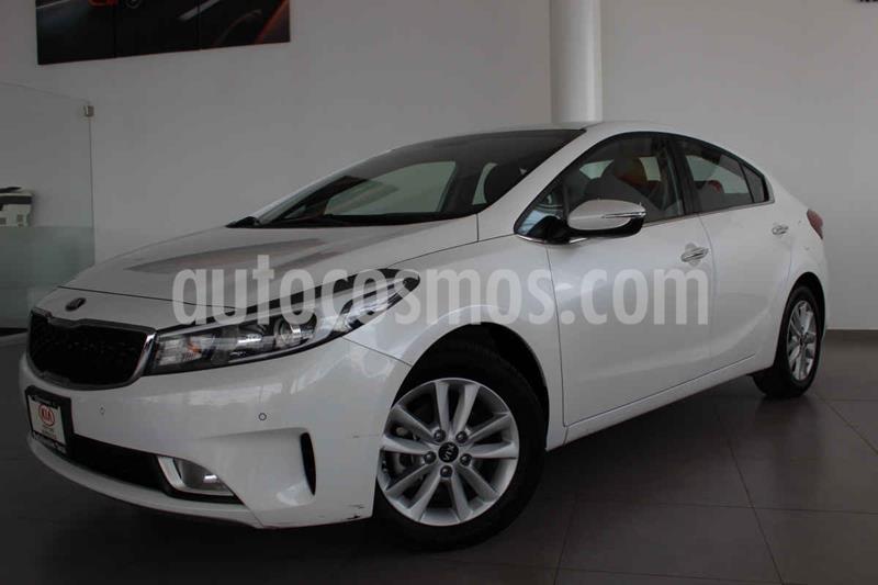 Kia Forte EX usado (2017) color Blanco precio $223,000