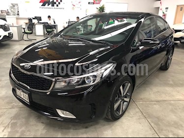 foto Kia Forte SX Aut usado (2018) color Negro precio $269,000
