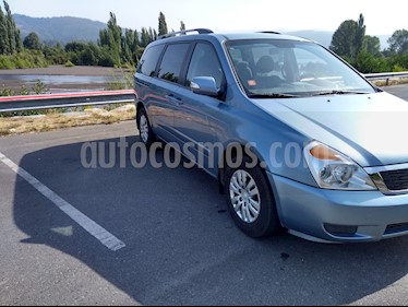 Foto venta Auto usado Kia Grand Carnival 2.2L EX Diesel (2014) color Celeste precio $10.500.000