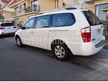 Kia Grand Carnival 2.2L EX DSL Aut Full usado (2011) color Blanco precio $6.900.000
