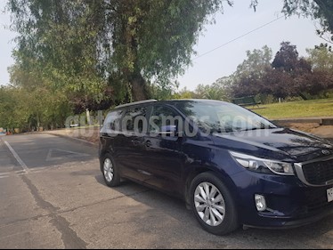 Kia Grand Carnival 2.2L EX DSL Aut usado (2018) color Azul Metalizado precio $18.200.000
