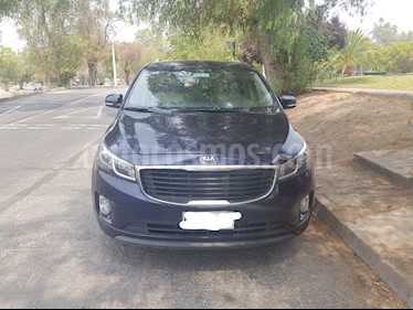 Kia Grand Carnival 2.2L EX DSL Aut usado (2018) color Azul Metalizado precio $18.900.000