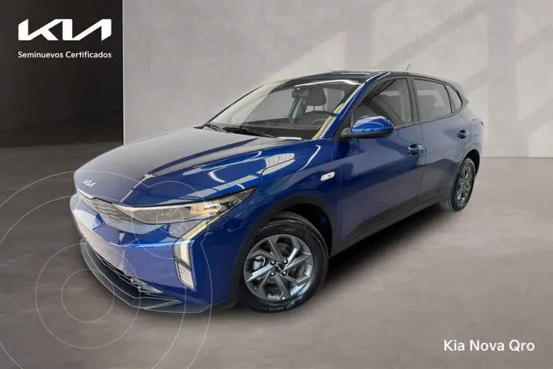 Foto Kia K3 Hatchback LX usado (2025) color Azul financiado en mensualidades(enganche $91,288 mensualidades desde $7,836)