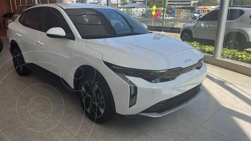 Foto KIA K3 Vibrant nuevo color Blanco financiado en cuotas(cuota inicial $10.000.000 cuotas desde $1.686.504)