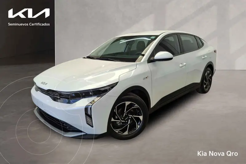 Foto Kia K3 EX usado (2024) color Blanco financiado en mensualidades(enganche $89,925 mensualidades desde $7,719)