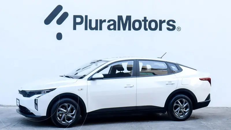 Foto Kia K3 LX Aut usado (2024) color Blanco precio $289,000