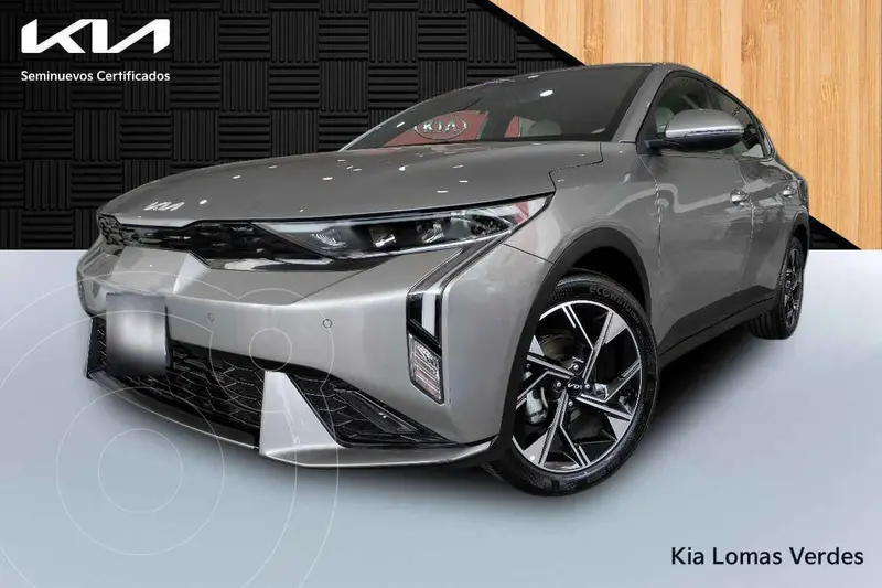 Foto Kia K3 GT Line usado (2024) color Gris precio $435,000