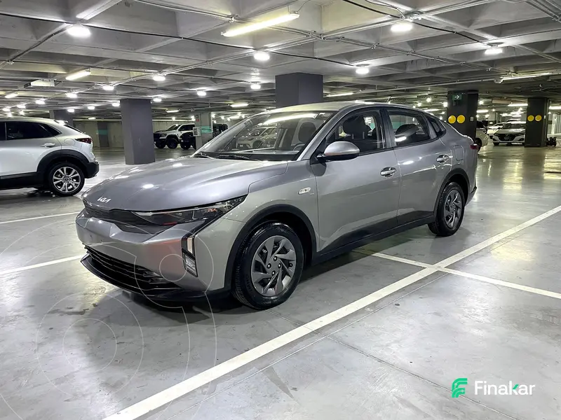 Foto Kia K3 L usado (2024) color Gris Oscuro precio $270,000