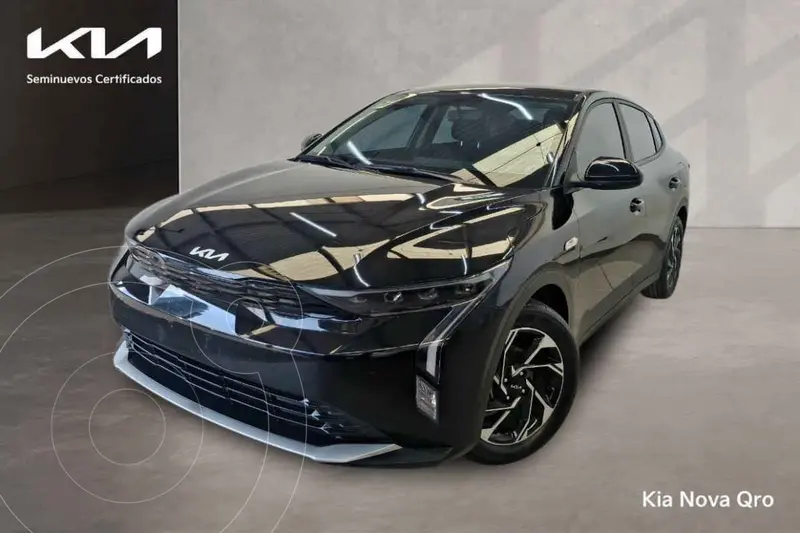 Foto Kia K3 EX usado (2025) color Negro financiado en mensualidades(enganche $98,100 mensualidades desde $8,421)